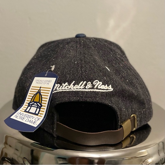 🍀University of Notre Dame Cotton Speckle, Denim Bill Strapback - Picture 6 of 8